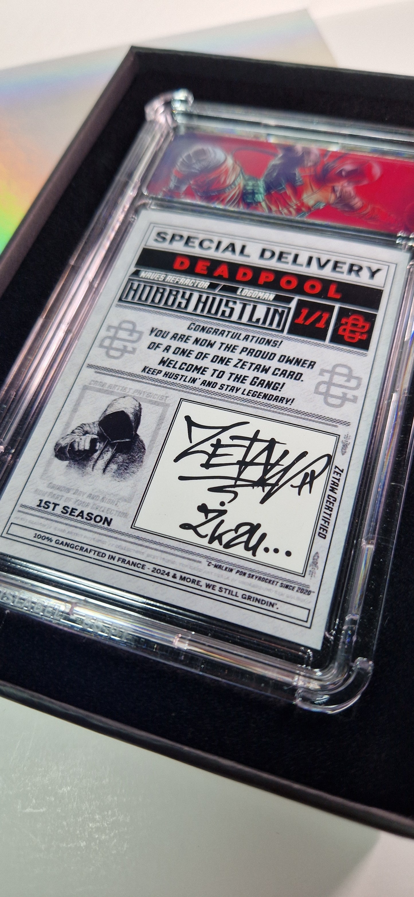 [1of1] DEADPOOL LOGOMAN - WAVES REFRACTOR